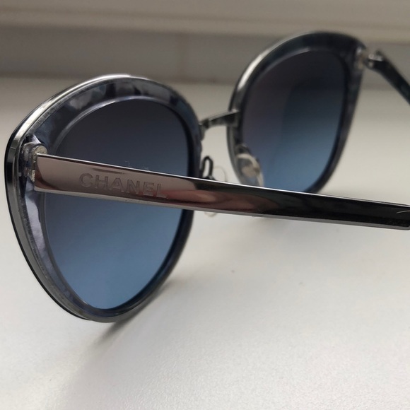 CHANEL 💙 Sunglasses - Picture 3 of 8